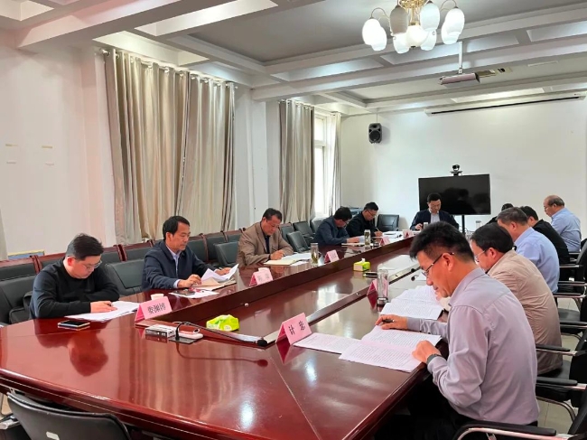 王庆武参加指导县人社局领导班子全面从严治党、勇于自我革命暨狠刹“六风”思想教育整顿专题民主生活会