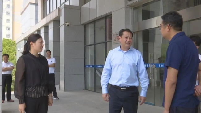 王庆武调研高考考务准备工作