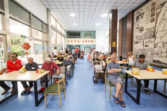图说怀远 | 2026年怀远县文化志愿者端午节走进福利中心开展慰问活动